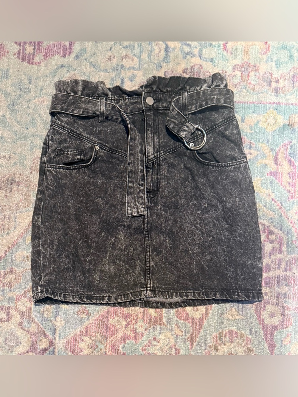 Divided H&M Washed Black High-Waist Belted Denim Skirt